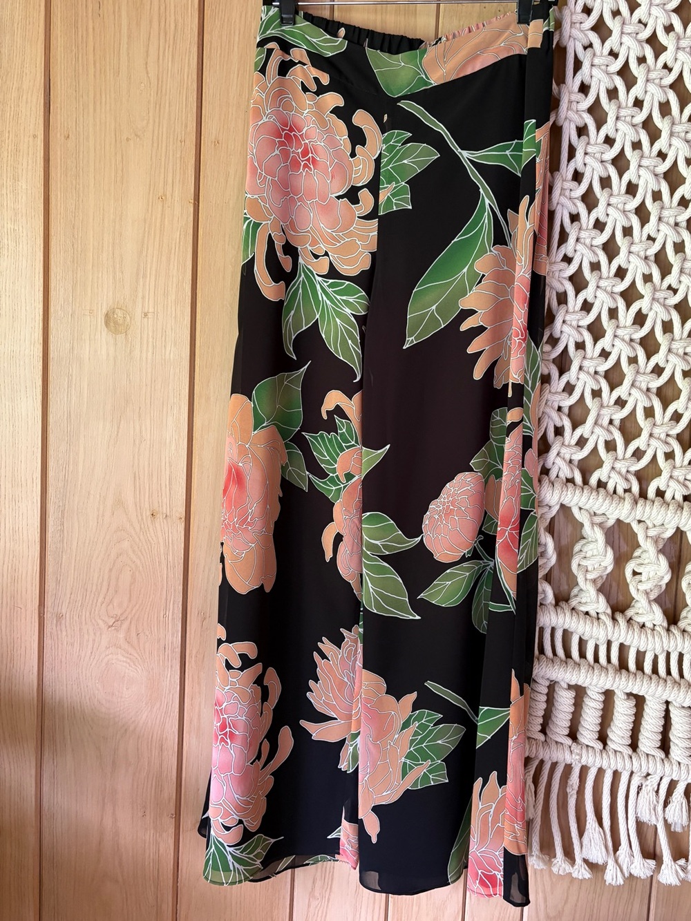 NWT Trina Turk wide leg pant with peach flower print